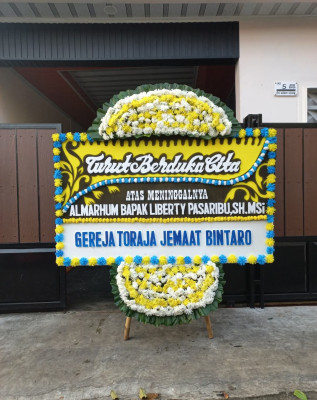 Papan Bunga Duka di Pegambiran